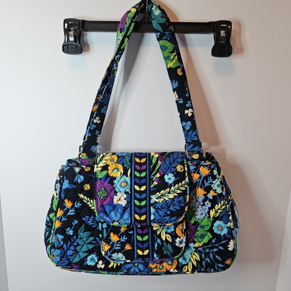 Vera Bradley Navy Floral Little Hipster Purse Crossbody Style Adjustable Quilted
